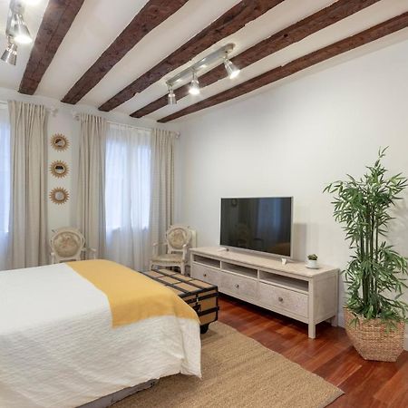 Precioso Apartamento Con Entrada Autonoma En El Casco Viejo Bilbao Buitenkant foto
