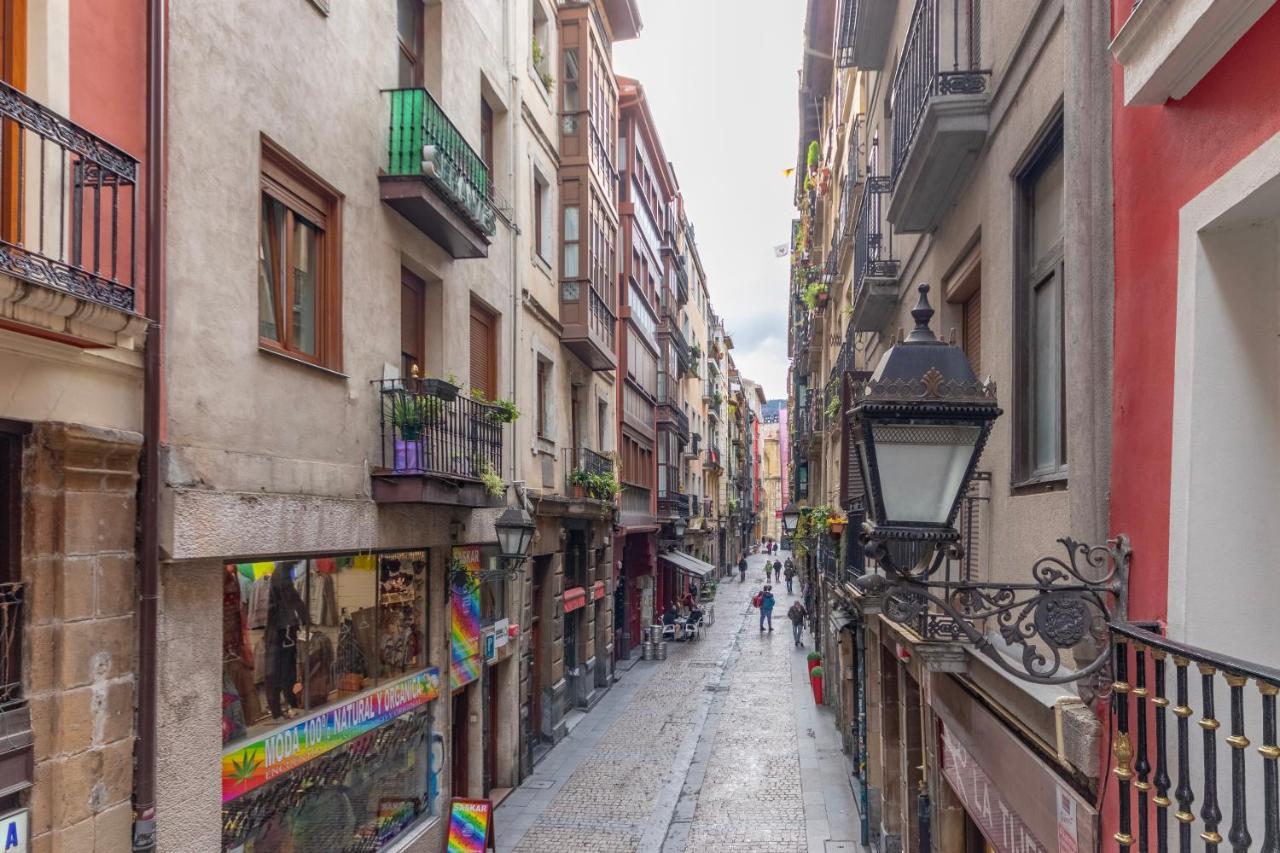 Precioso Apartamento Con Entrada Autonoma En El Casco Viejo Bilbao Buitenkant foto