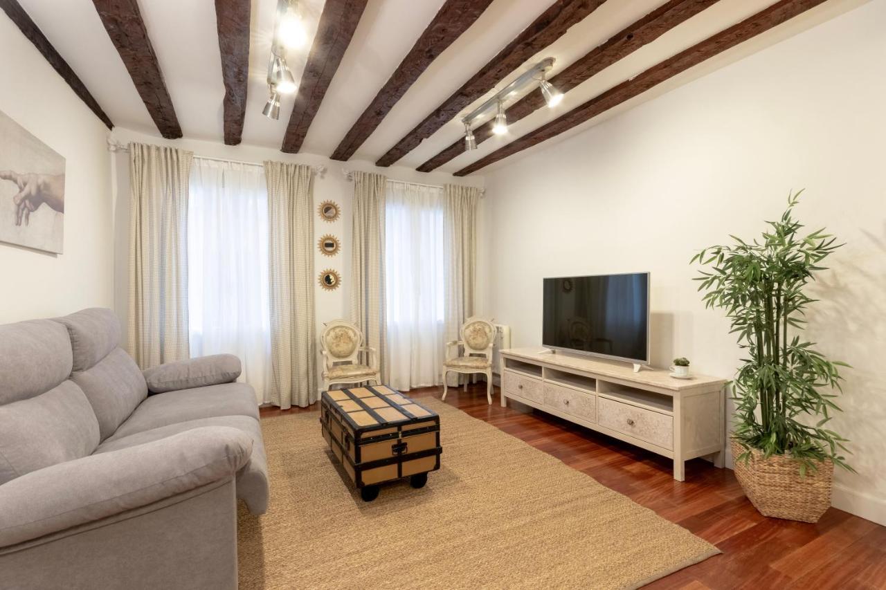 Precioso Apartamento Con Entrada Autonoma En El Casco Viejo Bilbao Buitenkant foto