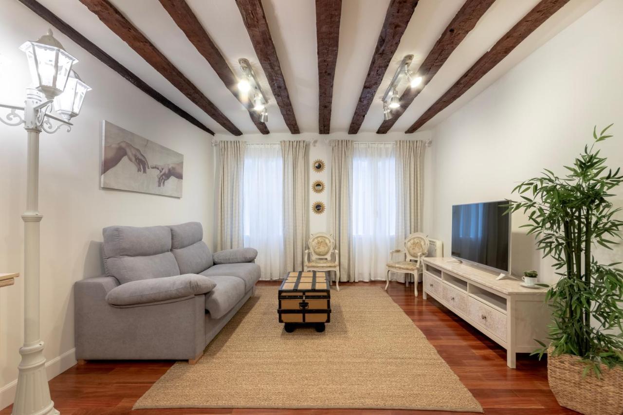 Precioso Apartamento Con Entrada Autonoma En El Casco Viejo Bilbao Buitenkant foto